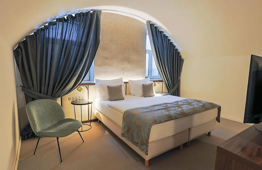 Boutique Hotel Bookquet-1